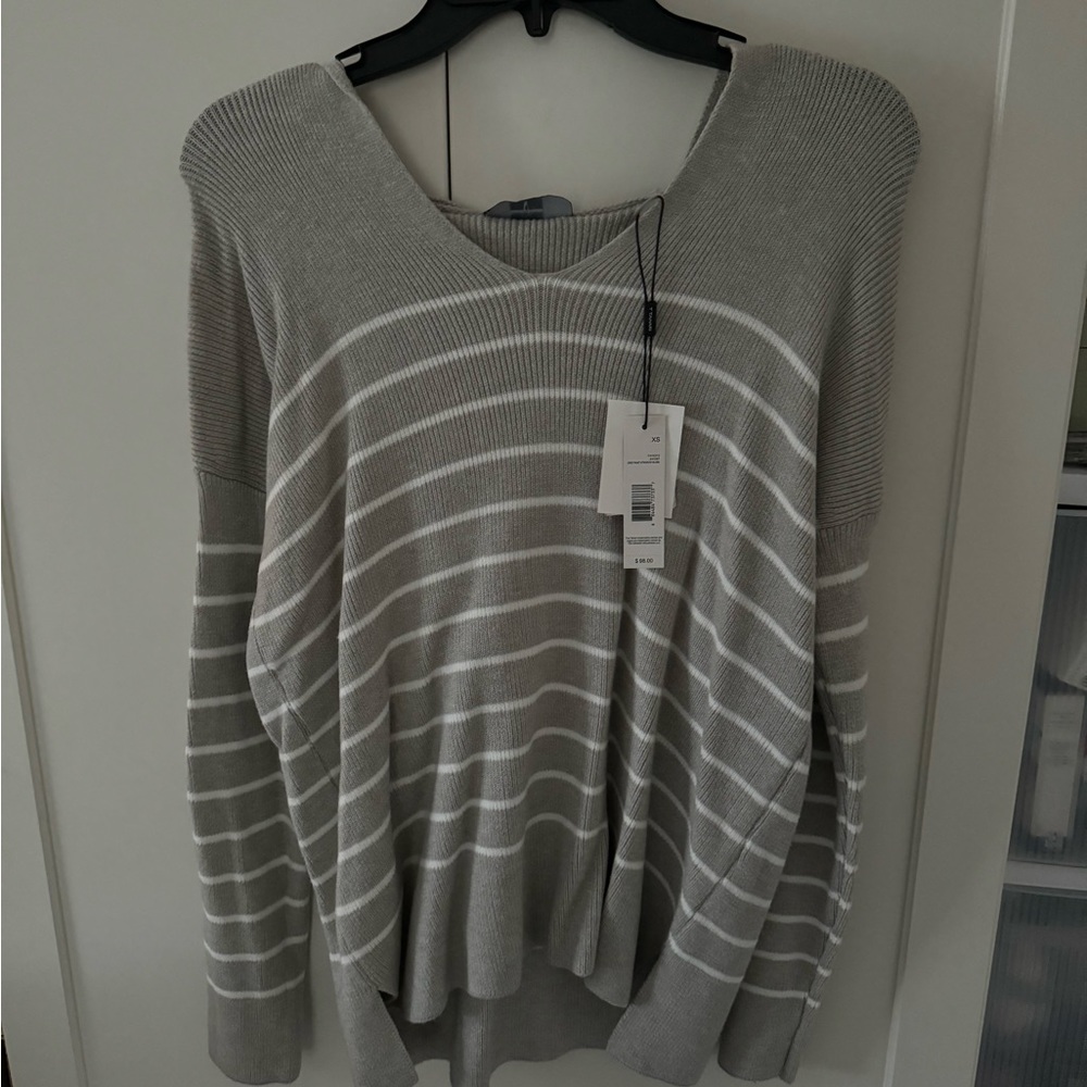 NEW WITH TAGS: Tahari stripped shirt with hood in size XS